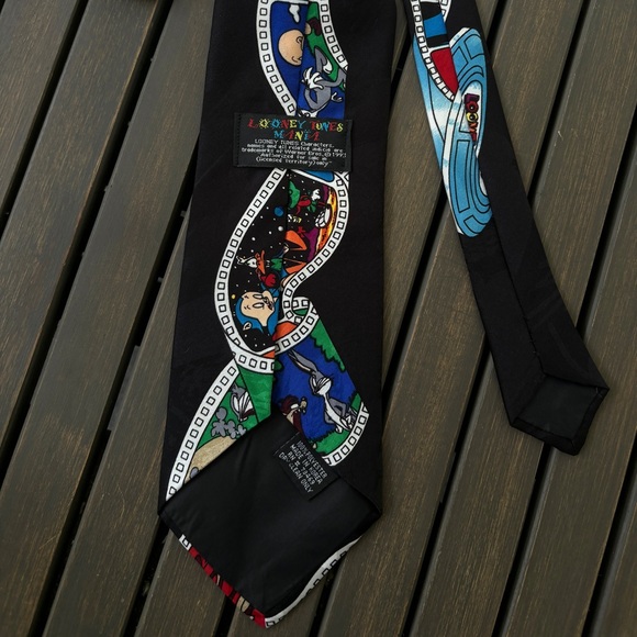 Vintage Looney Tunes Ties (set of 2) - Picture 4 of 10